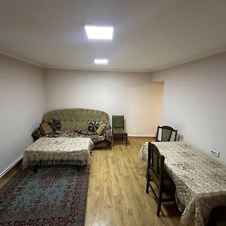 Ghazaryan Apartment Yerevan Ngoại thất bức ảnh